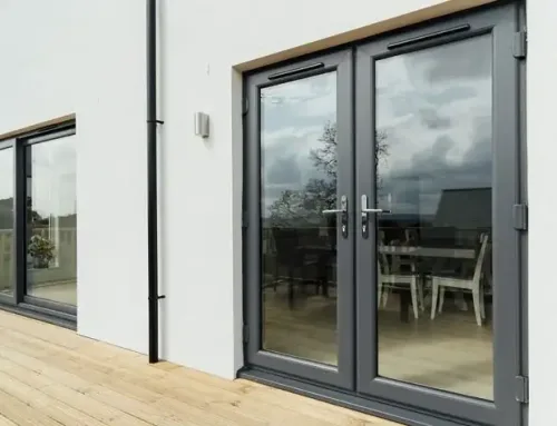 قیمت درب UPVC: راهنمای جامع خرید هوشمندانه در سال ۱۴۰۴